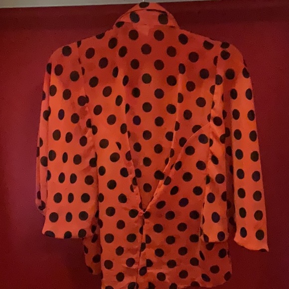 BLOUSE,BUTTON DOWN,  ORANGE WITH BLACK POLKA DOTS - Picture 4 of 4